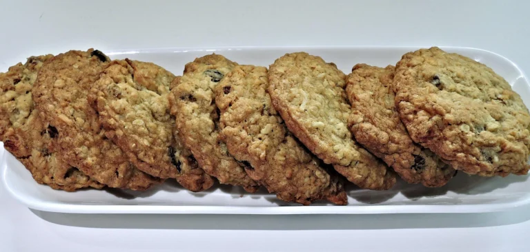 easy oatmeal raisin cookies